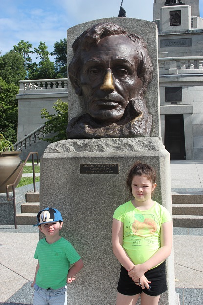 The Kids Impersonating Lincoln